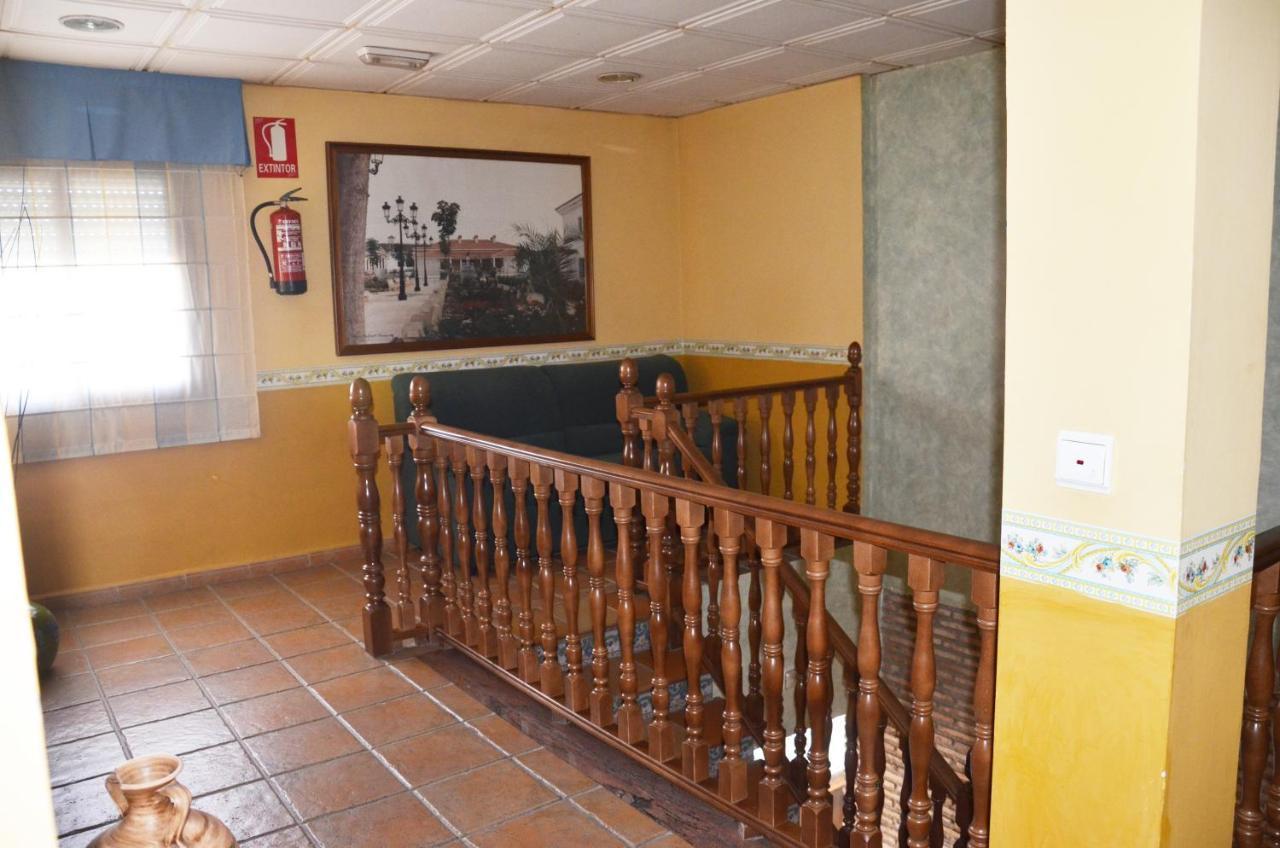 Hostal Restaurante El Parador Alcaracejos Bagian luar foto