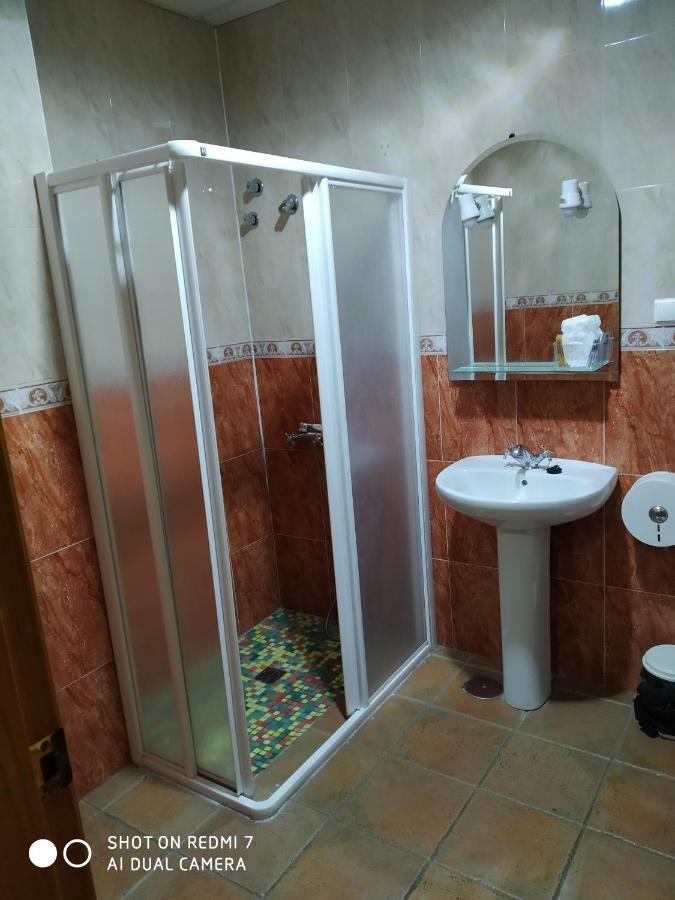 Hostal Restaurante El Parador Alcaracejos Bagian luar foto